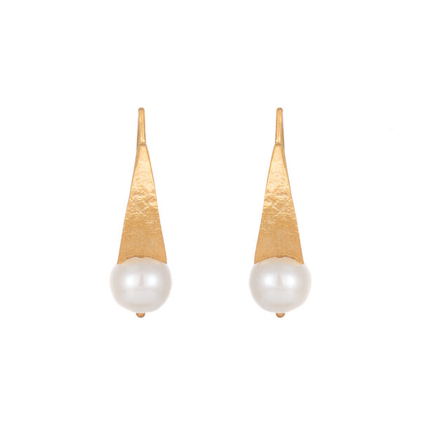 Earrings Yellow Gold 14K With Cultivated Freshwater Pearls And Mat Faceted Details